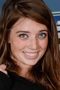Jorden Kennedy in New Girl in Town 24