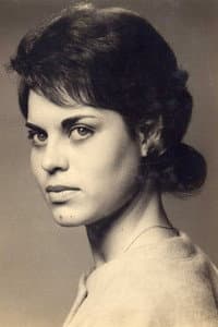 Renée Casemart in O Último Cão de Guerra