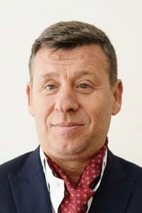 Metin Şentürk in Dokunma: Hurdacının Kızı
