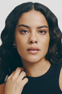 Bella Campos in Cinco Tipos de Medo