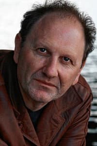 Douglas Wolfsperger in Kies