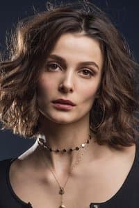 Büşra Develi in Hadi Be Oğlum