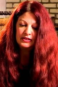 Scarlet Rivera in Bob Dylan 1975-1981: Rolling Thunder and the Gospel Years