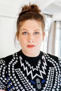 Selina Graf in Sterne unter der Stadt