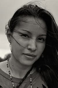 Nikki Lowe in In the Middle of the River