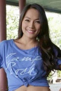 Jenny Cortez in Paku