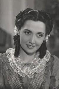 Rosina Mendía in Café de París