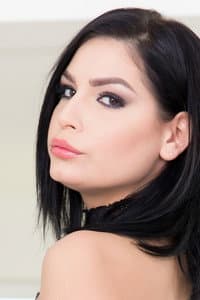 Annie Wolf in Anal Friends