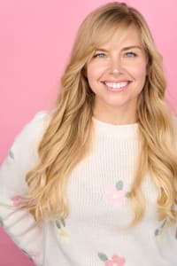 Rhiannon Hansen in Breaking Character