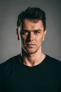 Jakub Kwaśniewicz in Red Yellow Pink