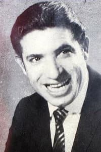 Mohamed Awad in 6 بنات وعريس