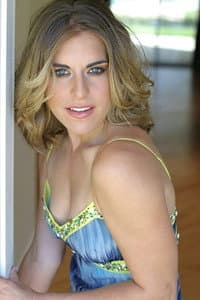 Lauren Karl in Birds of Paradise