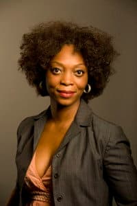 Shanésia Davis in Early Edition