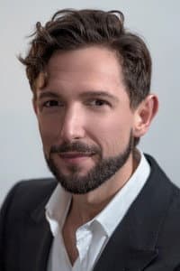 Aaron Blake in The Metropolitan Opera: Les Contes d’Hoffmann
