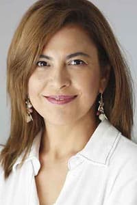 Pınar Alçınkaya in Fahriyem