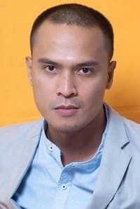 Chester Grecia in Palipat-lipat, Papalit-palit