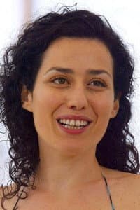 Jacqueline Lustig in Ojalá vivas tiempos interesantes