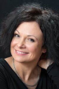 Alisa Bogart in Лунные поляны