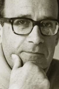 Francisco Pereira de Moura in As Armas e o Povo