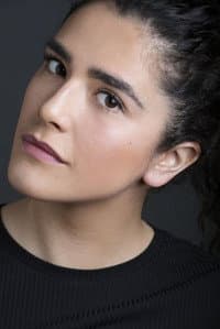 Clara Chacón in Bajo el mismo techo