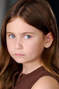 Caroline Brauner in There's Something I Have to Tell You