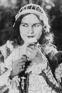 Irene Rudner in O Caçador de Diamantes