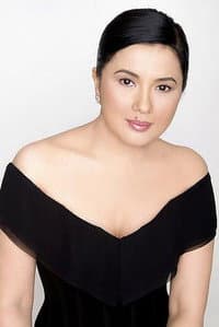 Lorna Tolentino in Bakit May Putik ang Bulaklak