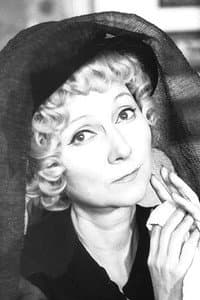 Marguerite Cassan in La Malle volante