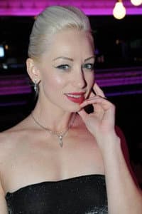 Asha Bliss in Legittima Offesa