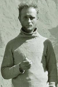 Eric Shipton in Everest 1936 - Ruttledge