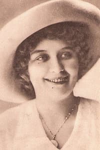 Renée Sylvaire in Le Cœur et les yeux