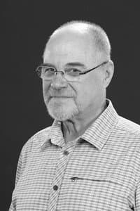 Simo Tamminen in Koirankynnen leikkaaja