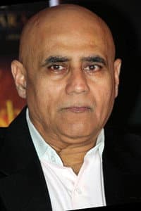 Puneet Issar in Rabb Ne Banaiyan Jodiean