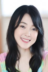 Peggy Tseng in Log in Dinner