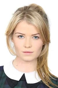 Sophie Vavasseur in Picture Perfect Royal Christmas