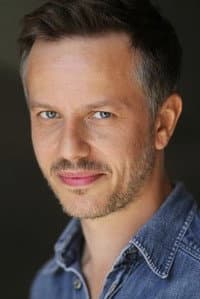 Luke de Woolfson in Sh♥♥ting Blanks