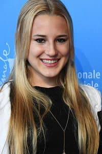 Priscila Bittencourt in Raquel 1:1