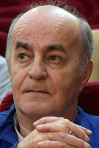 Behrouz Baghaei in Yek Vajab Aseman