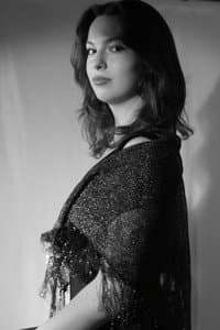 Anita Orsel in Extras