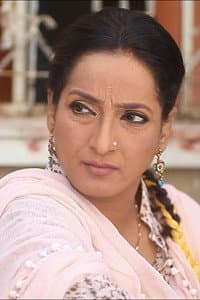 Farha Nadir in Anjuman