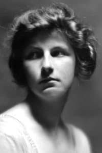Doris Arnold in Radio Parade