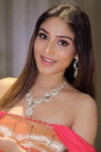 Donal Bisht in M.R.P (Neekentha Naakentha)