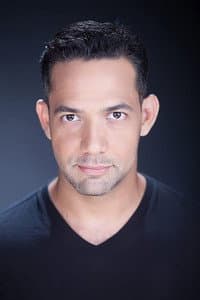Sergio Carlo in La maldición del Padre Cardona