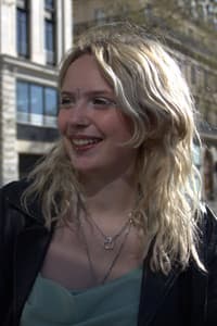Madeleine Dutreuil in Et puis merde on s'aime !