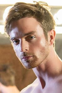 Linus Gray in The Masqulin Project 2