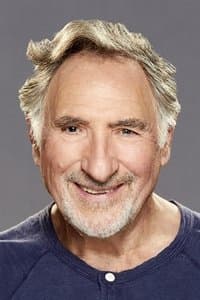 Judd Hirsch in Zeyda and the Hitman