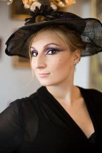 Agata Sasinowska in Kanadyjskie sukienki