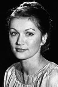Lyudmila Korshakova in Берега