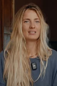 Lola in James And Lola 9