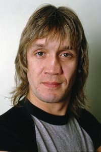 Nicko McBrain in Iron Maiden - Flight 666 - The Concert